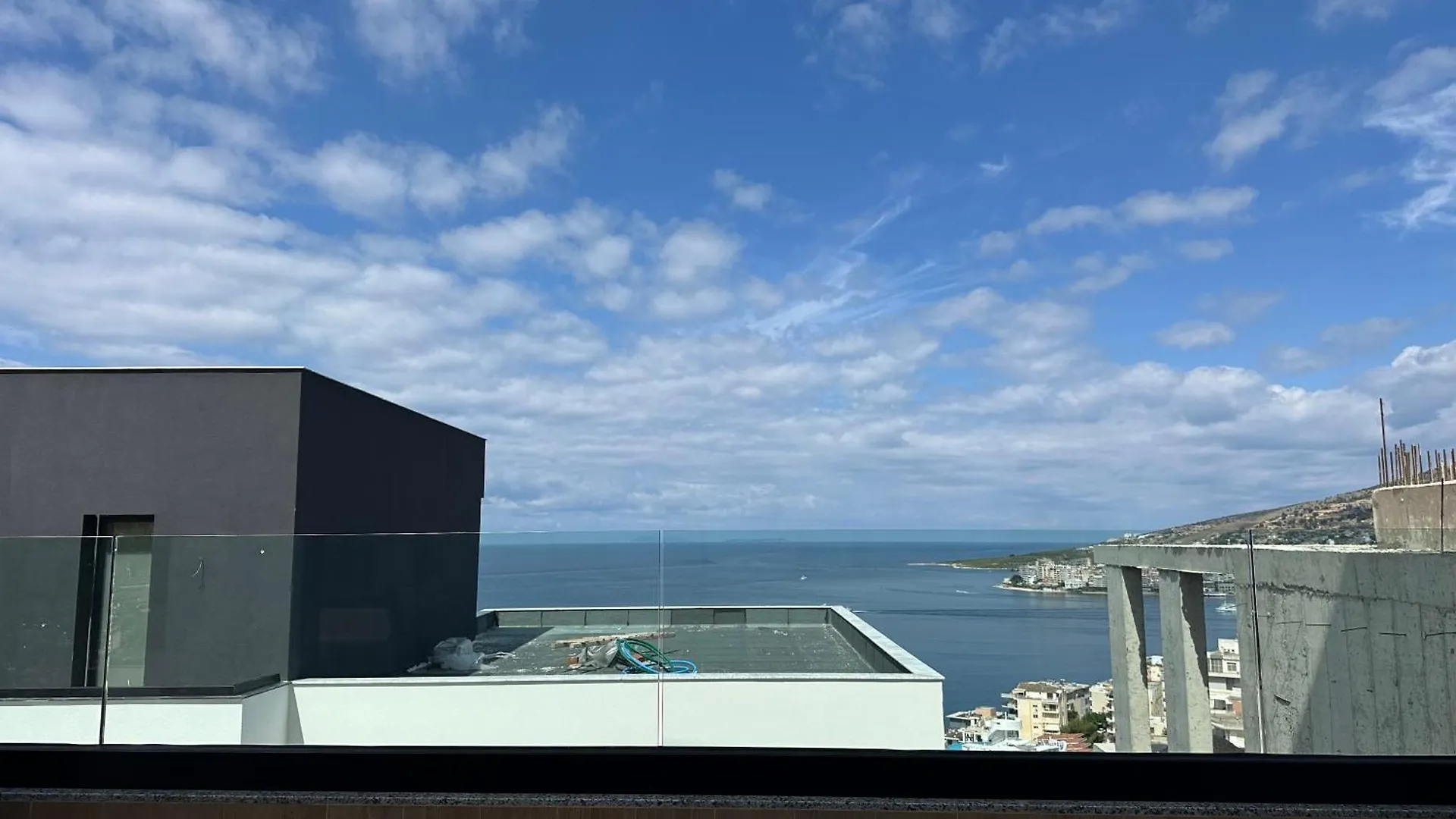 Meraviglia Boutique Hotel Sarandë 3*,  알바니아